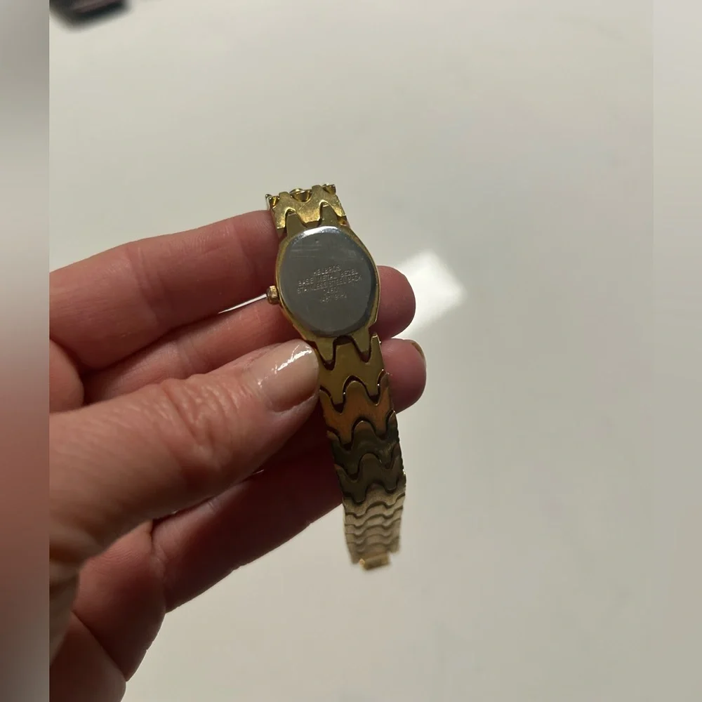 Vintage Helbros Women’s Watch Gold Tone
